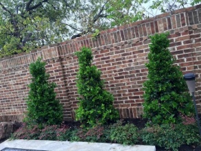 Кирпичный забор сплошной 12 метров фото в Свердловском